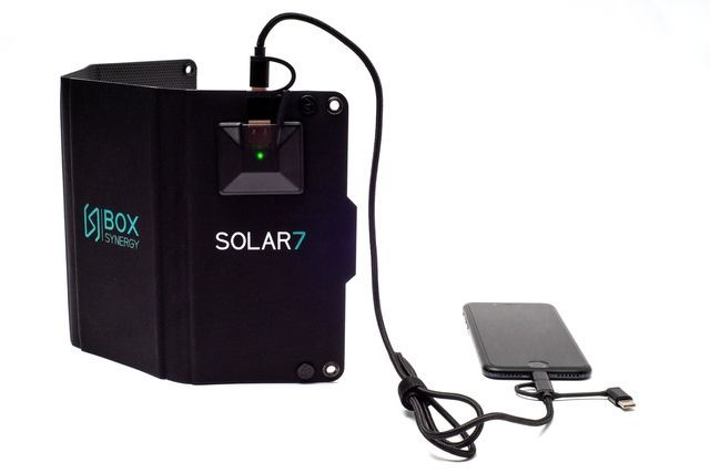 BOX SYNERGY X 7 Cargador solar portátil